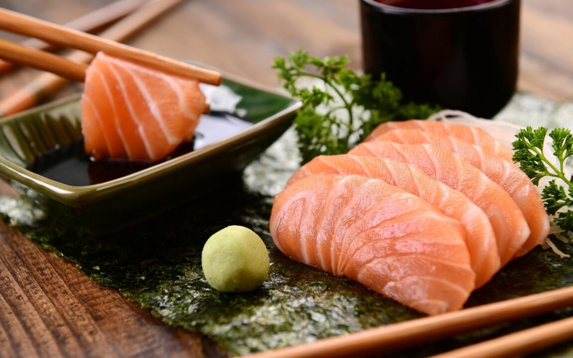 Fish is one of the staple foods of the Japanese diet, with the exception of fatty species such as salmon. 