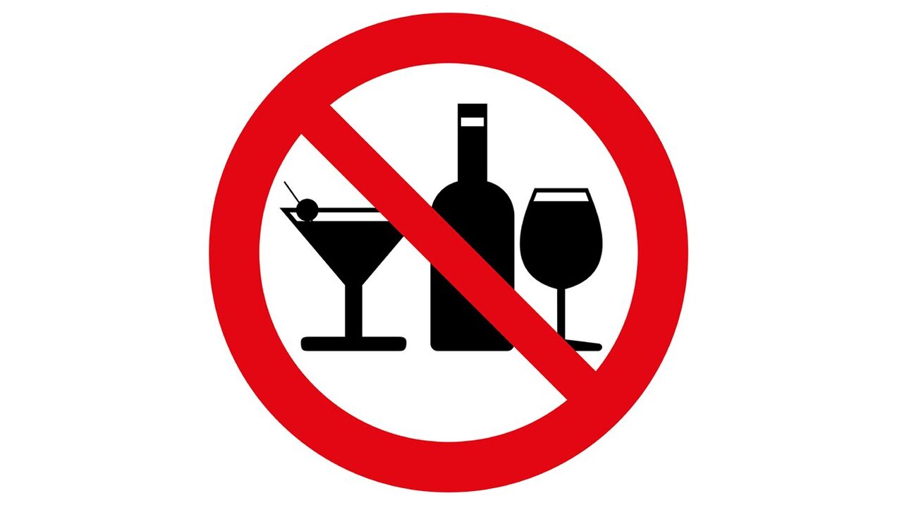 Drinking alcohol is prohibited on the Dukan diet