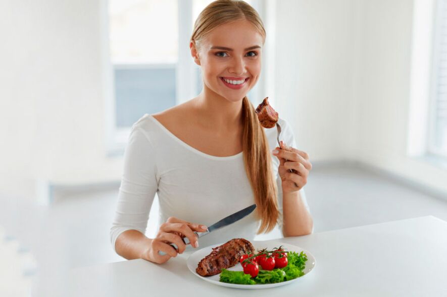 During the Alternative phase of the Dukan diet, you need to eat protein and vegetable dishes
